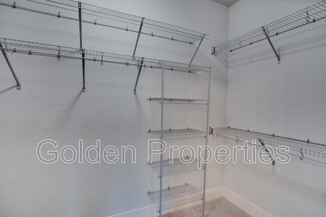 Building Photo - 1270 Tamarindo Ln