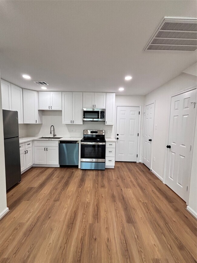 Building Photo - 9913 Porto Rico Rd