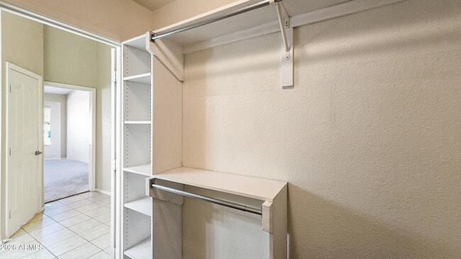 Building Photo - 15690 W Earll Dr