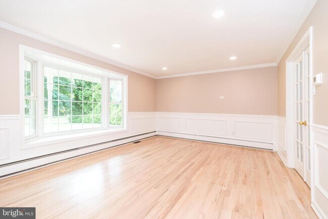 Building Photo - 38 Chestnut Valley Dr