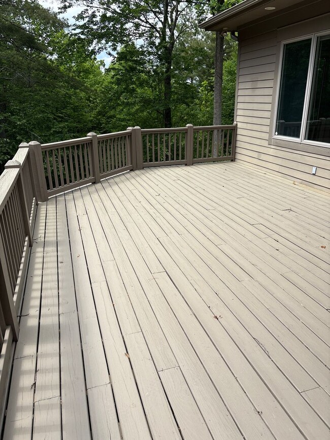 Building Photo - 1101 Wildlife Trail