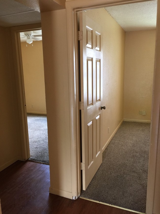 Building Photo - Wildflower Apartments