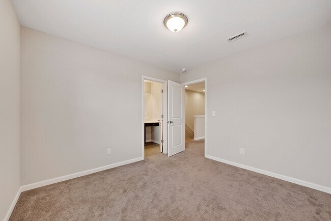 Building Photo - Morrisville End Unit Townhouse: Available June 10th