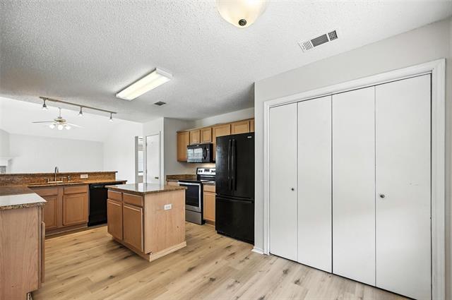 Building Photo - 615 Burchshire Ln