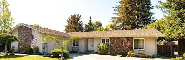 Building Photo - Lafayette Quail Creek Single Story 4BD/2.5BA
