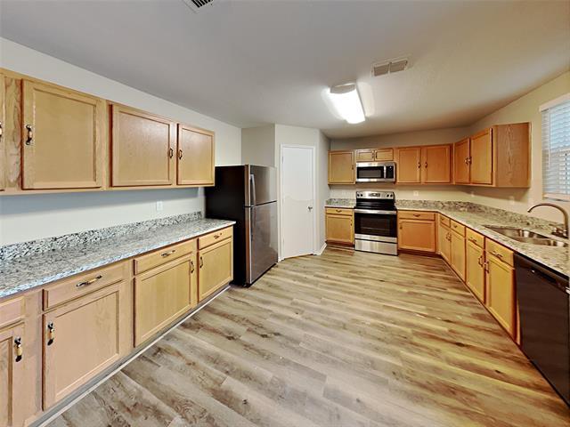 Building Photo - 9200 Troy Dr