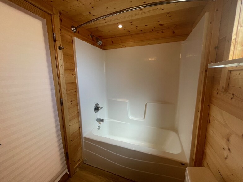 Building Photo - 11008 US-301