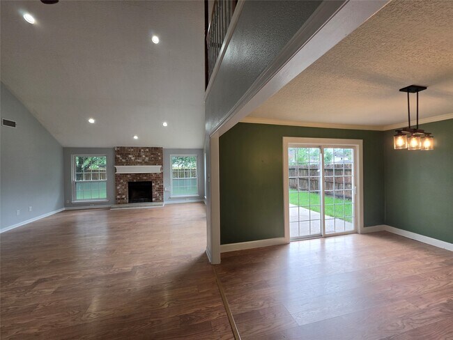 Building Photo - 19507 Oak Station Dr