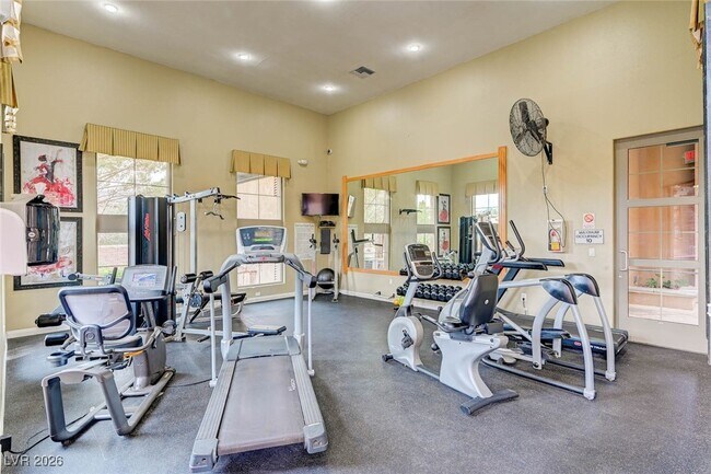 Building Photo - 8113 Slate Falls St