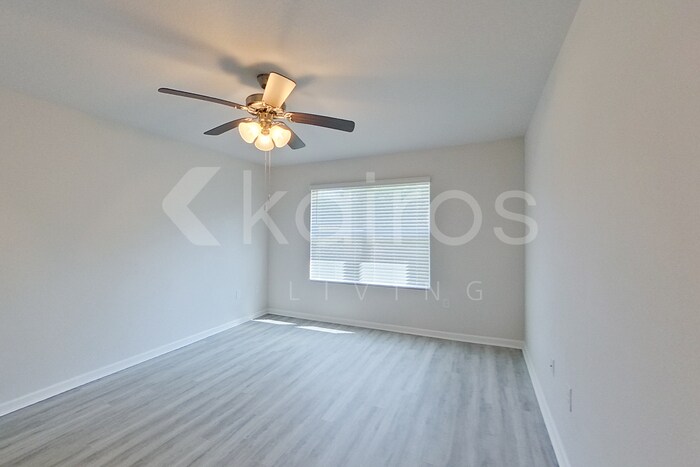 Building Photo - 417 Monarch Ln