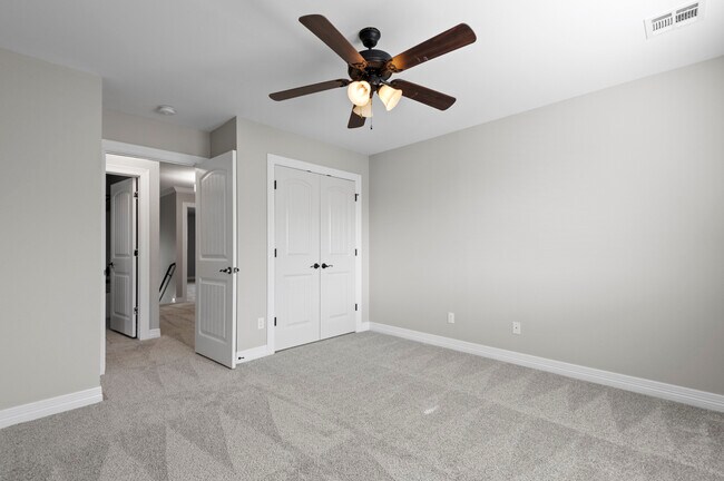 Building Photo - 2702 Waterford Ct