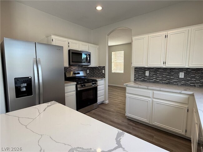 Building Photo - 1908 Thunder Ridge Cir