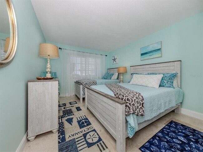 Building Photo - 200 The Esplanade N