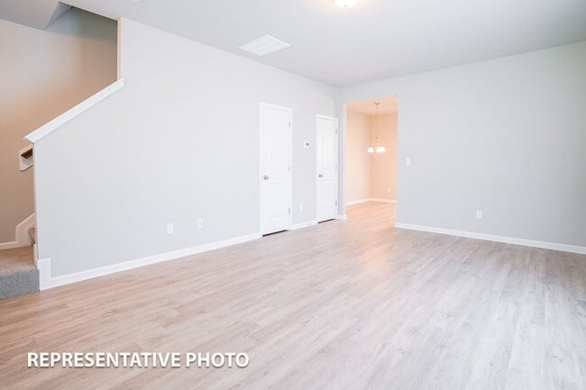 Building Photo - Move-In Special: Save $500 on Your First Month’s Rent- 2 Bed/2.5 Bath Townhome