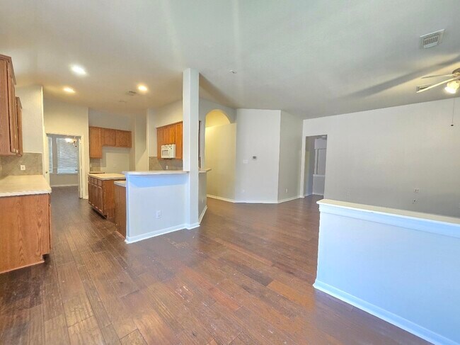Building Photo - 18631 Mosshill Estates Ln