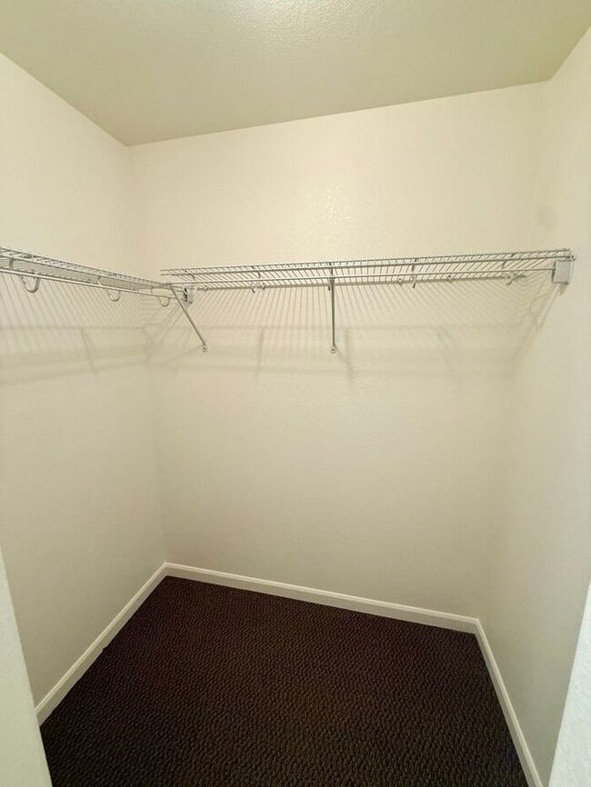 Building Photo - Well Maintained 4 Bed, 3 Bath Home in Anderson Farm!