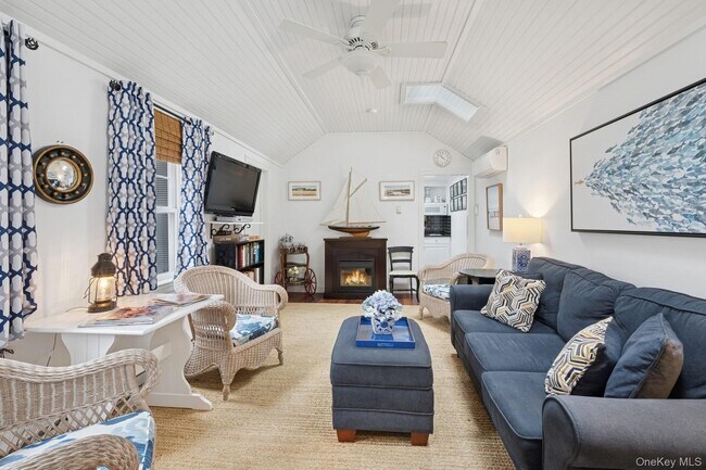 Building Photo - 424 4th St