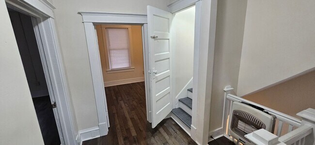 Building Photo - 438 Goethe St