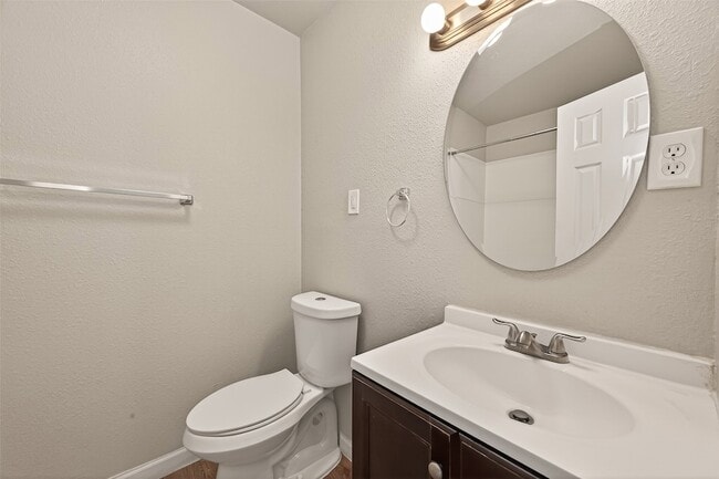 Building Photo - 10 Ferguson St