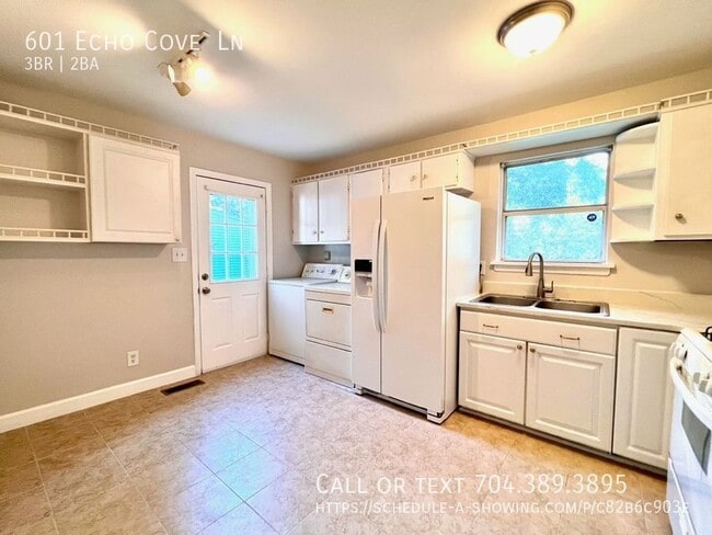 Building Photo - 601 Echo Cove Ln