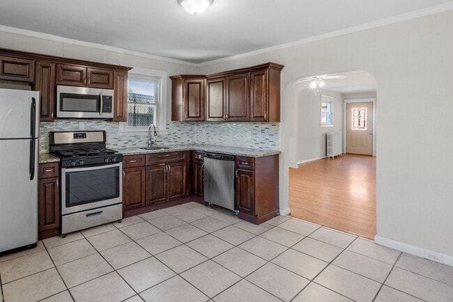 Building Photo - 11 Bellevue Terrace