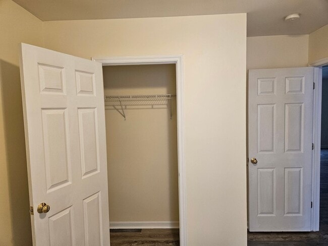 Building Photo - 1474 Bromwich Dr