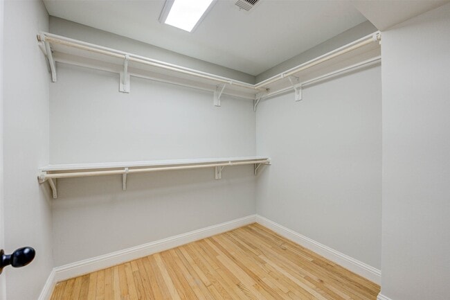 Building Photo - 2202 Wentworth St