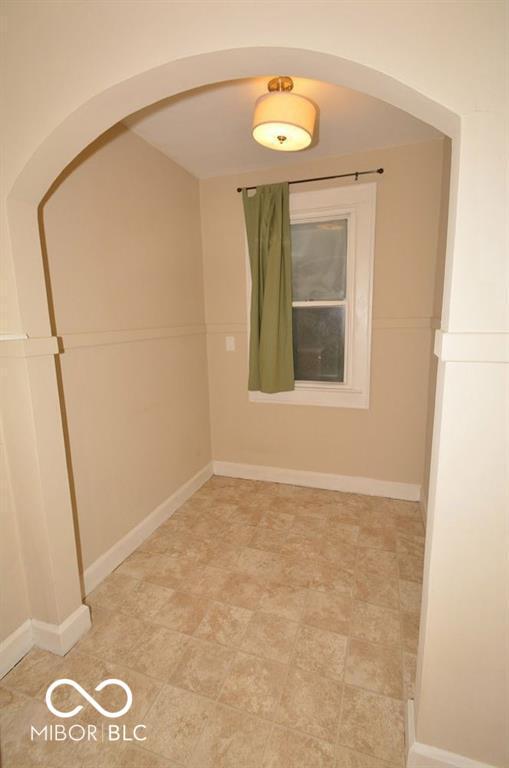 Building Photo - 4905 Broadway St