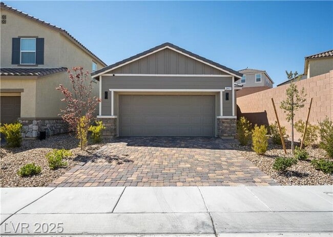 Primary Photo - Single Story 3 bedroom, 2 bath home in the...