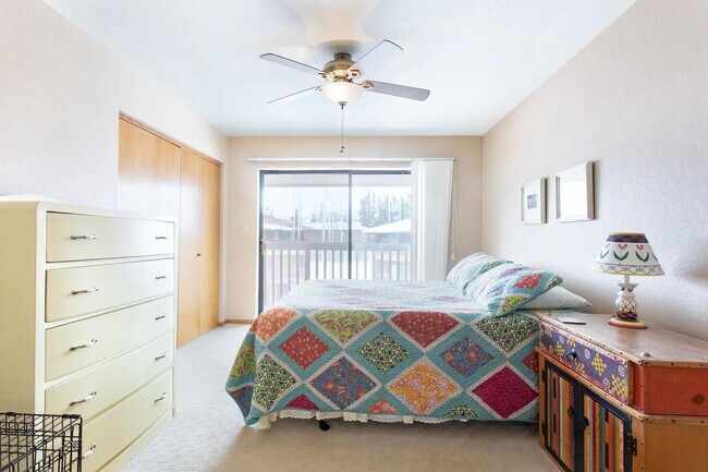 Building Photo - 716 Lagoon Dr