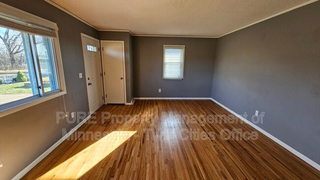Building Photo - 1617 Flag Ave N