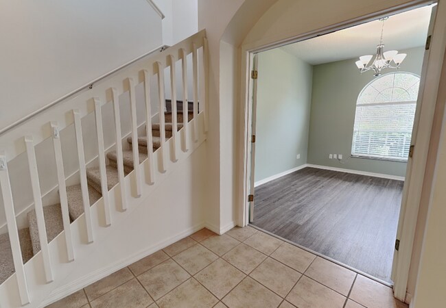 Building Photo - 9525 Southern Garden Cir
