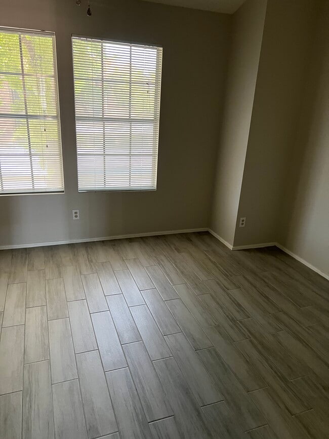 Building Photo - 7977 W Wacker Rd