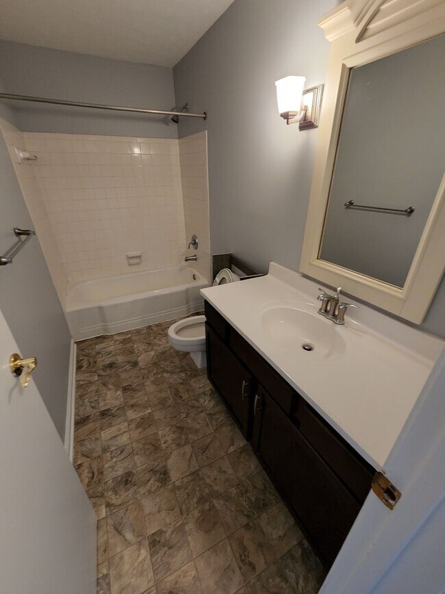 Building Photo - 2831GOOSECREEKRD