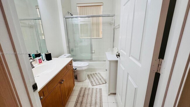 Building Photo - 7607 NW 70th Way