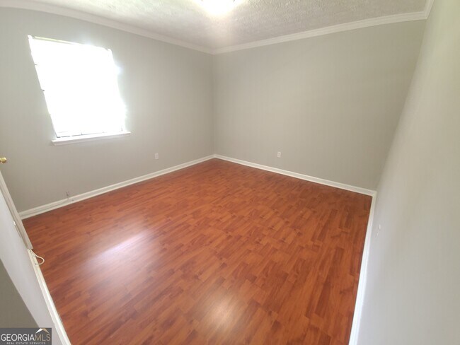 Building Photo - 2652 Creek Hollow Dr
