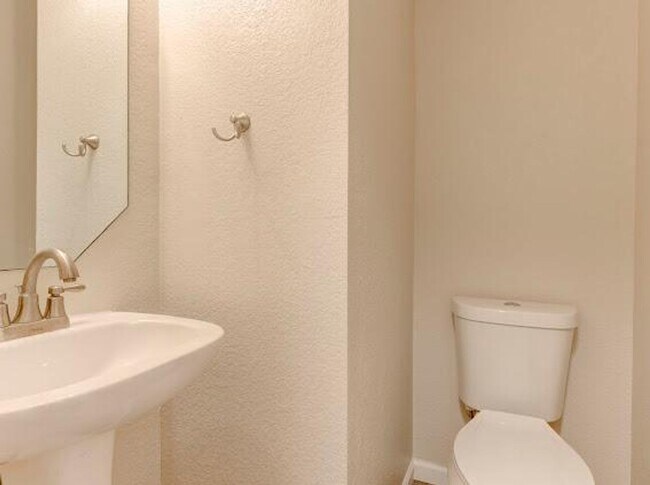 Building Photo - AVAILABLE SOON!