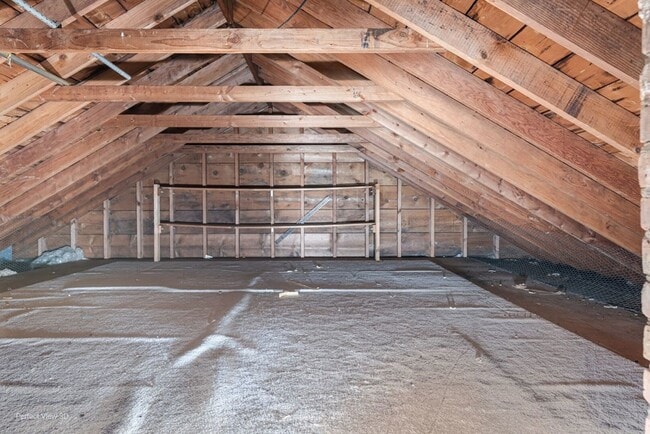 Building Photo - 768 Spring Rd