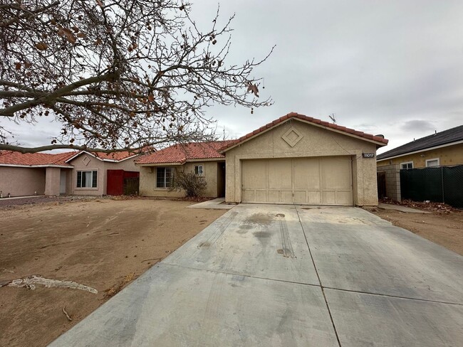 Primary Photo - 3 BEDROOM ADELANTO HOME