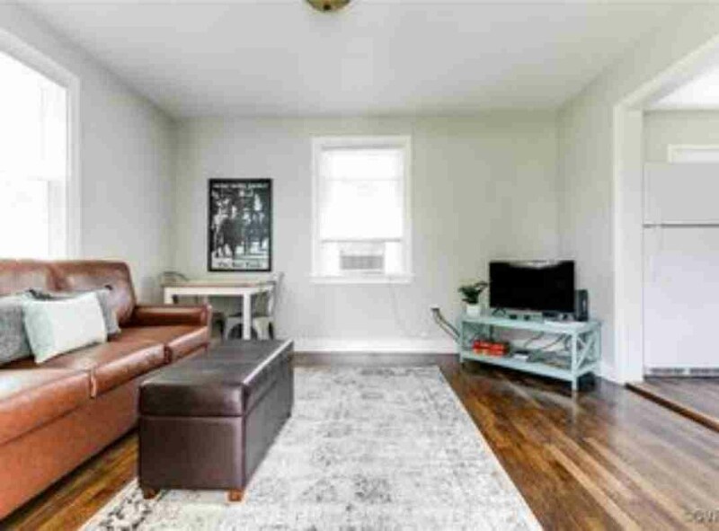 Building Photo - 1824 Carlisle Ave