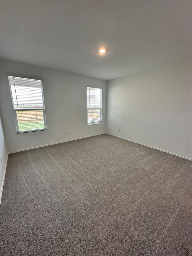 Building Photo - 281 Seven Seas Dr