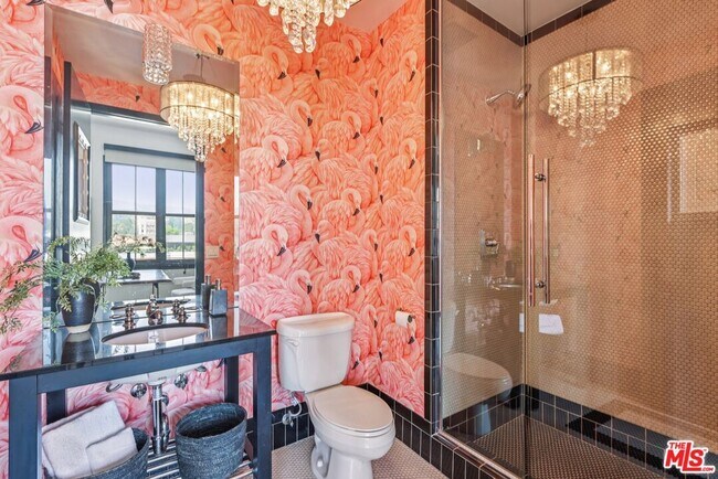 Building Photo - 1645 Vine St