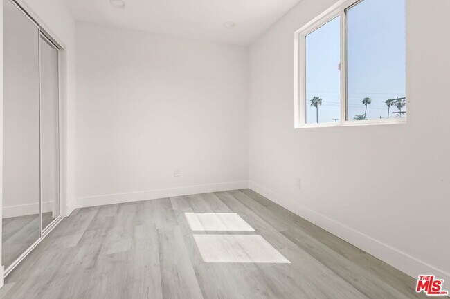 Building Photo - 2936 West Blvd