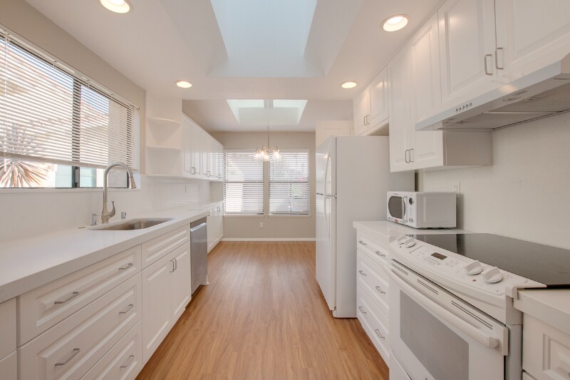 Building Photo - 1828 Caminito Ascua