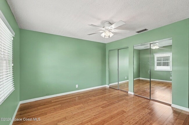 Building Photo - 1047 Small Ct