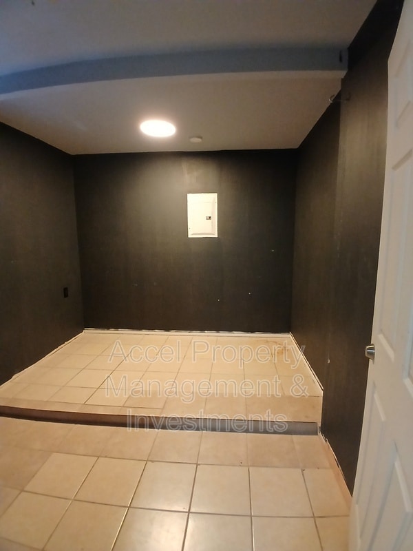 Building Photo - 3601 Mina De Oro