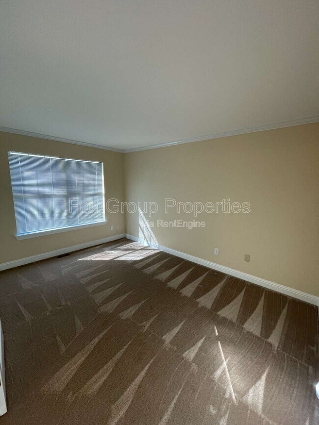 Building Photo - 20329 Berry Cir