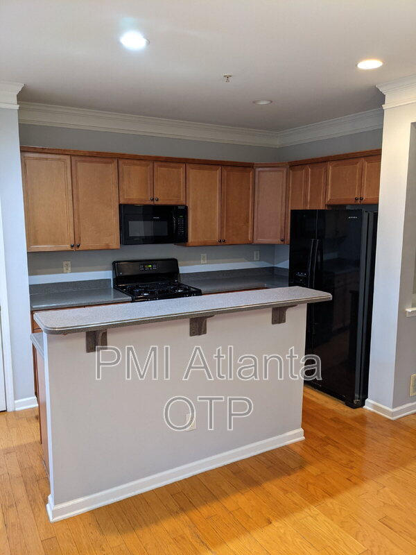Building Photo - 1734 Highlands View Dr