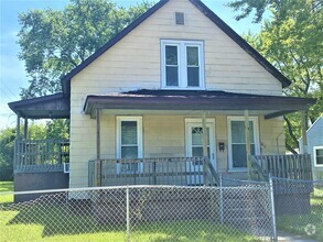 Building Photo - 1412 N Champaign St