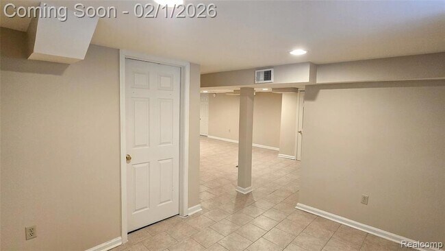 Building Photo - 23850 Rosewood St